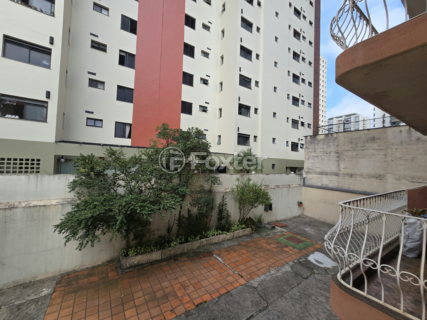 Image 19 - 858354