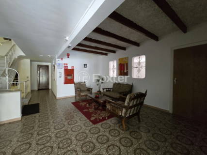 Image 35 - 858354