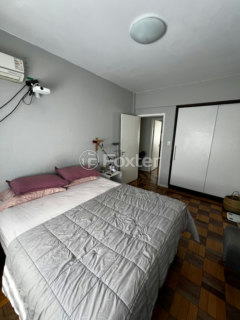 Image 6 - 858443