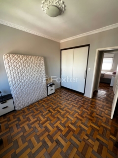 Image 7 - 858443