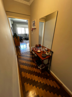 Image 11 - 858443