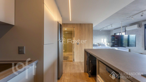 Image 6 - 858482