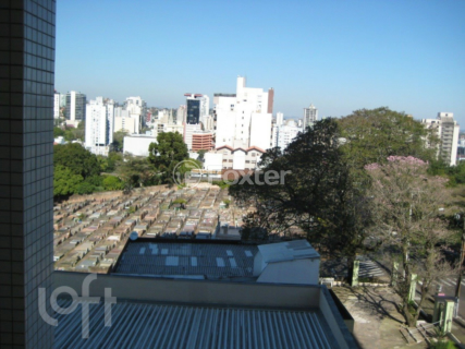 Image 25 - 858498