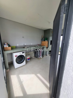 Image 9 - 858603