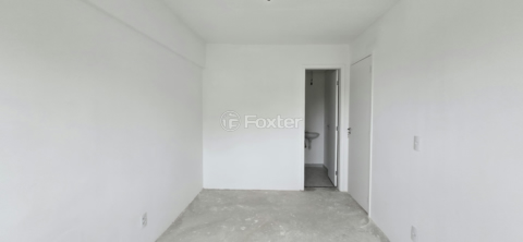 Image 7 - 858632