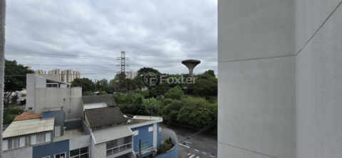 Image 4 - 858636