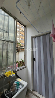 Image 10 - 858652