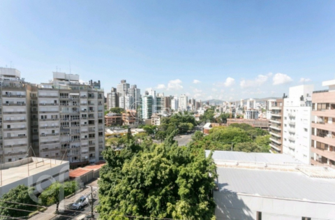Image 8 - 858699