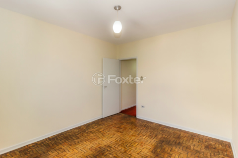 Image 11 - 858704