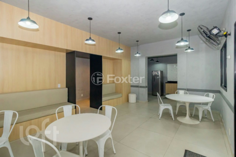 Image 30 - 858727
