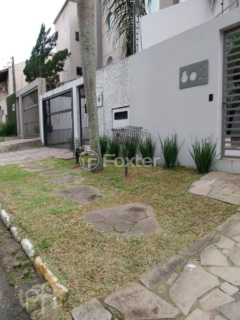 Image 9 - 858752