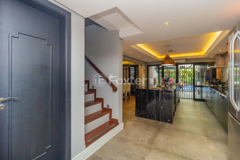Image 7 - 858791