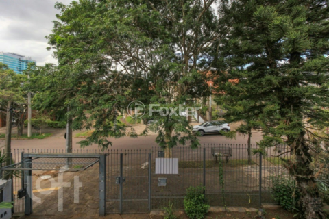 Image 68 - 858823