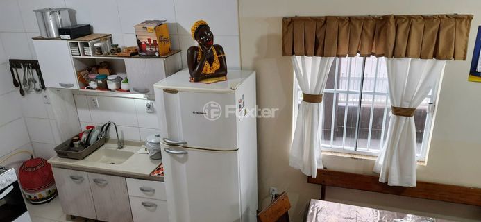 Image 8 - 858833