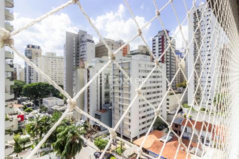 Image 3 - 858955