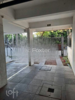 Image 9 - 858999