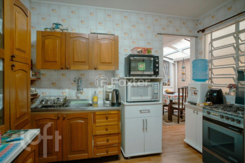 Image 4 - 859025