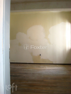 Image 7 - 859105