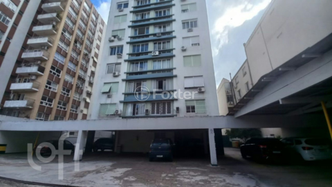 Image 3 - 859124