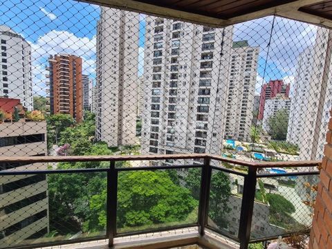 Image 8 - 859129