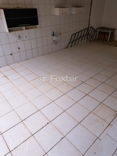 Image 19 - 859344