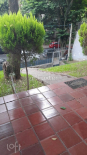 Image 6 - 859345