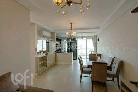 Image 4 - 859401