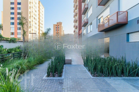 Image 9 - 859406