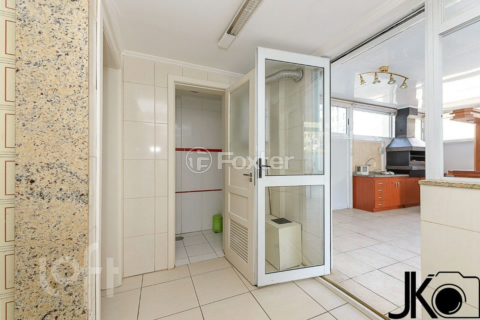 Image 7 - 859455
