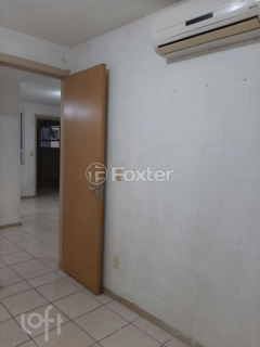 Image 8 - 859609