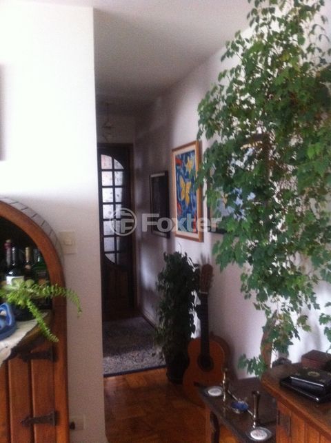 Image 5 - 859717