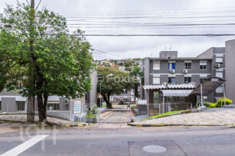Image 23 - 859735