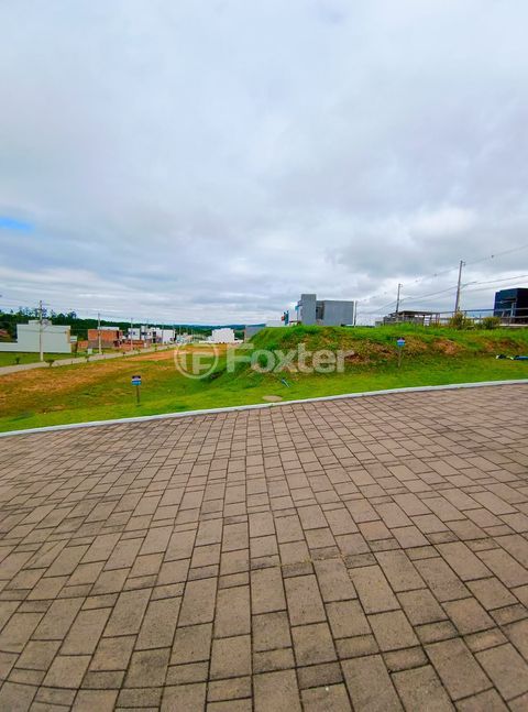 Image 4 - 859739