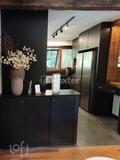 Image 5 - 859769