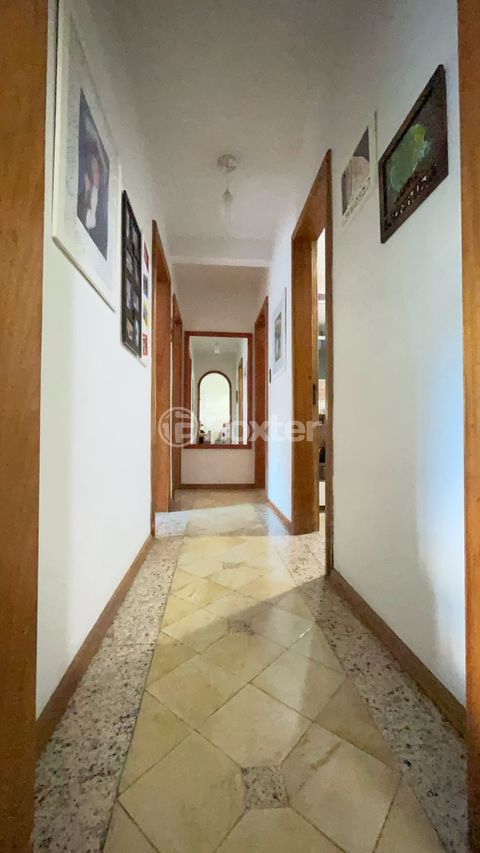 Image 3 - 859877