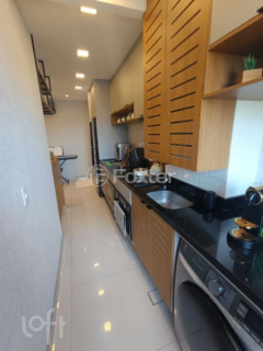 Image 7 - 859944