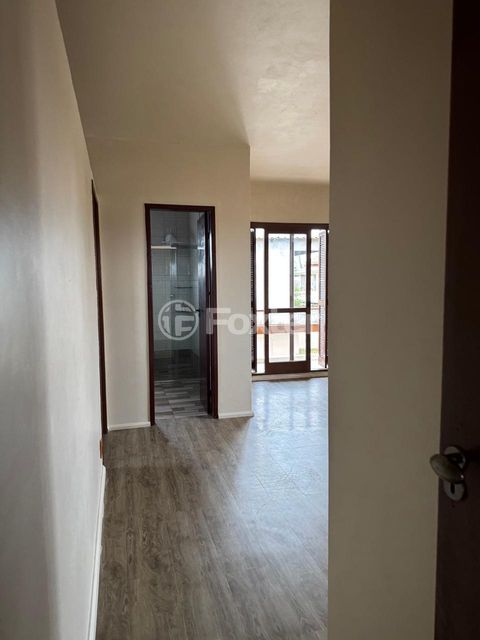 Image 31 - 860001
