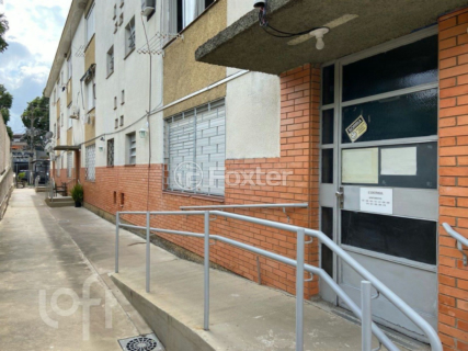 Image 7 - 860071