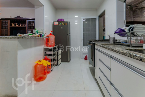 Image 8 - 860074