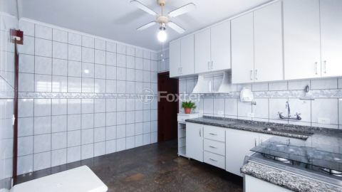 Image 7 - 860182