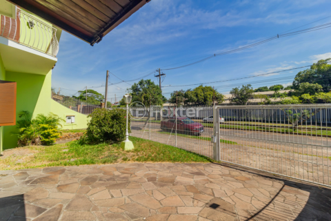Image 76 - 860716