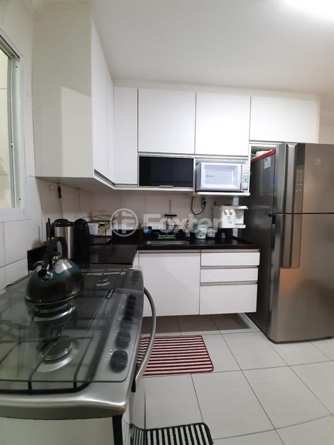 Image 7 - 860733