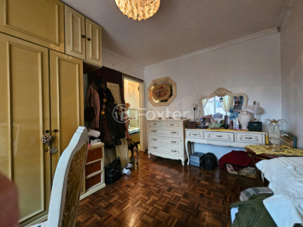 Image 4 - 860760