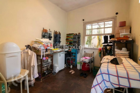 Image 30 - 860940