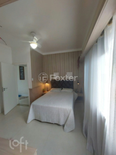 Image 15 - 861273