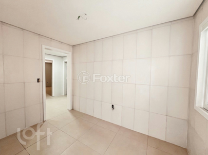 Image 4 - 861438