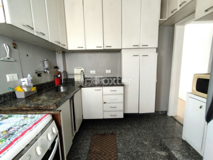 Image 3 - 861696