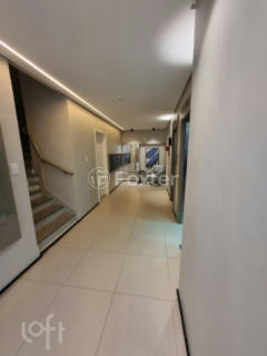 Image 6 - 862112