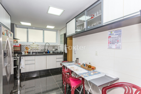 Image 37 - 862490