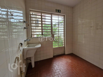 Image 8 - 862956